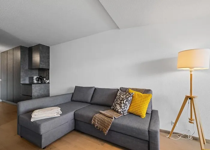 아파트 Avec Balcon & Vue Degagee, Centre 안제르